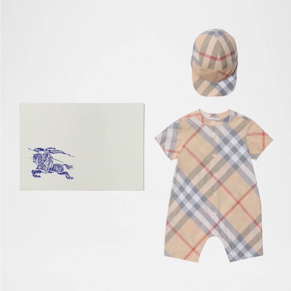 Burberry Baby Boy Lennie Romper and Hat Set Size 0-3M